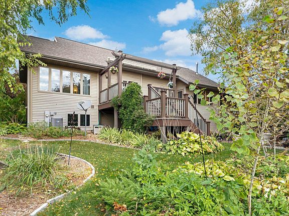 4th image of 5611 Chestnut Ln