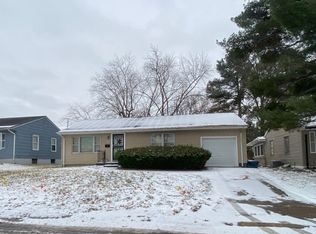 9250 Leamont Dr, Saint Louis, MO 63136