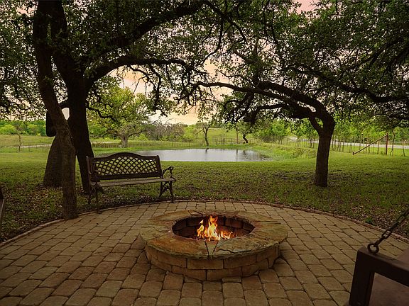 3rd image of 1596 Ranch House Rd