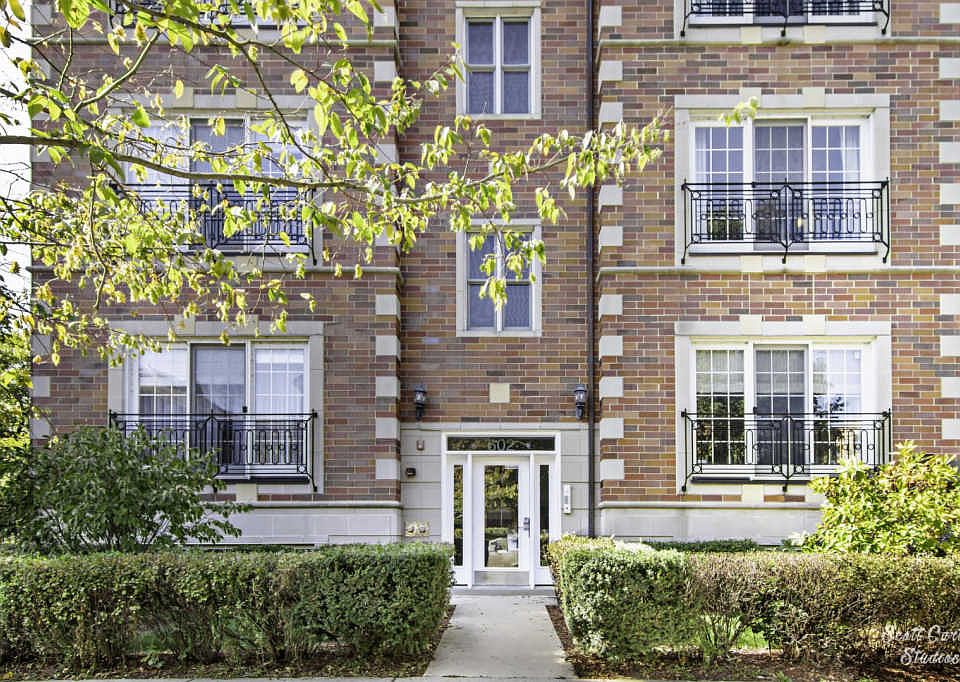 1st image of 602 Hinman Ave APT 2N