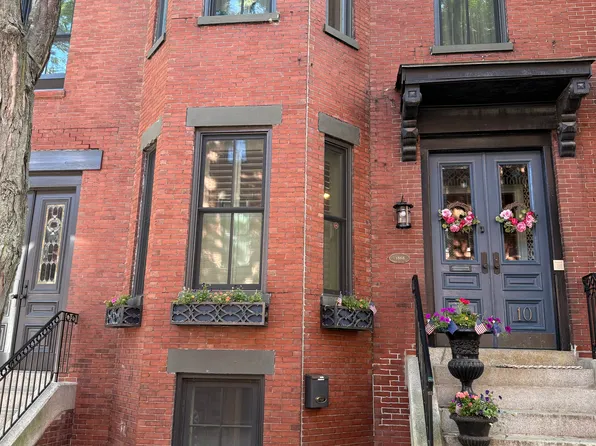 10 Auburn St #B, Charlestown, MA 02129