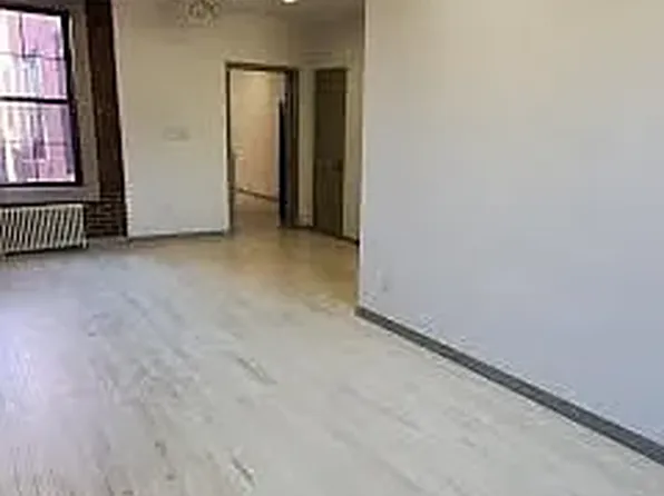 32-68 41st St #2C, Astoria, NY 11103