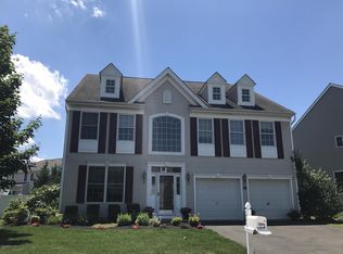 39 Springhouse Cir, Manalapan, NJ 07726