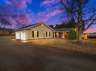 29 Powell Lake Rd, Lyman, SC 29365