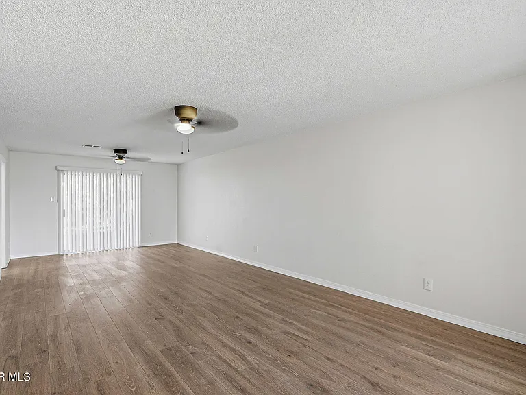 7129 Orizaba Ave — Photo 4
