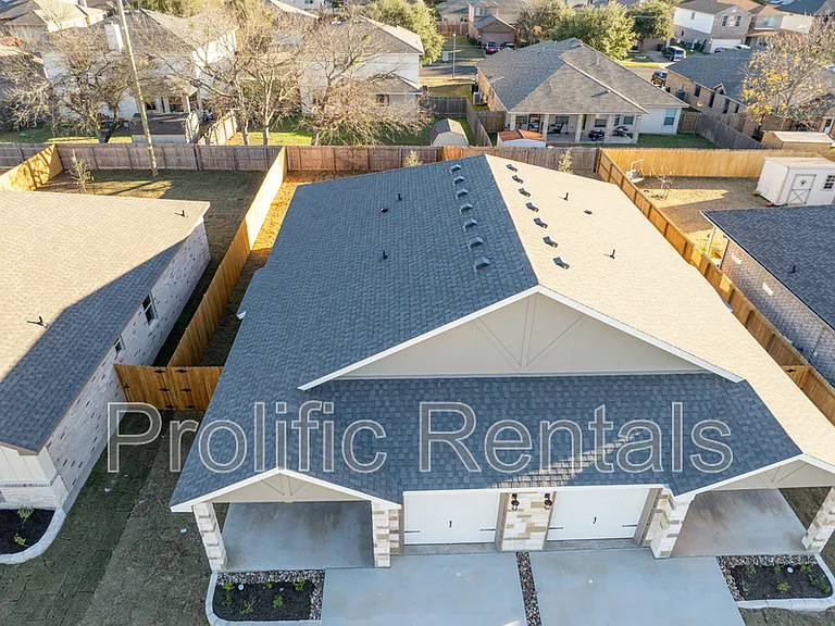 5200 Rose Garden Loop #1 — Photo 3