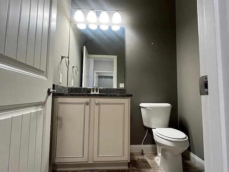 1521 Residence Dr — Photo 8