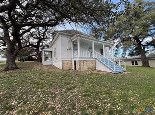 104 N Park St, Lampasas, TX 76550