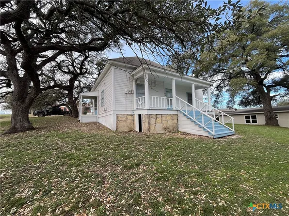 104 N Park St, Lampasas, TX 76550
