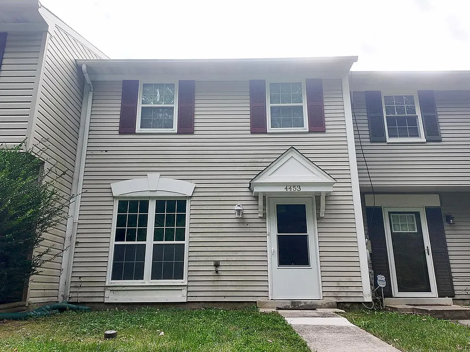 4453 Eagle Ct