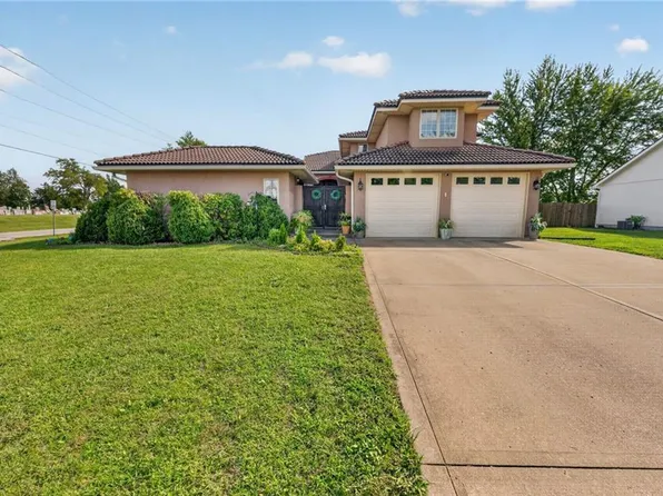 420 Crown Hill Rd, Excelsior Springs, MO 64024