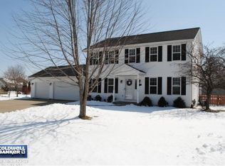 N9112 Oak Lawn Dr, APPLETON, WI 54915