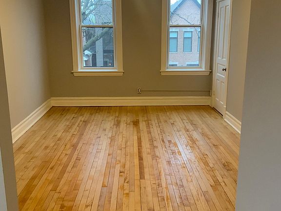 5th image of 1725 N Hermitage Ave #2