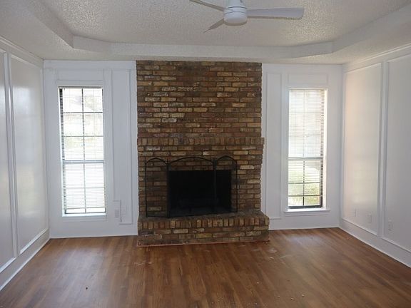 4th image of 808 Woodway Ln