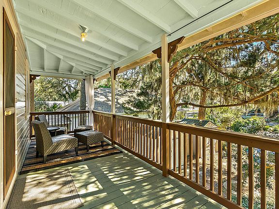 4th image of 12 Sylvan Dr