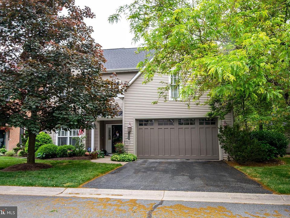 1st image of 28839 Jasper Ln