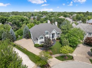 9 Clubside Ct, Burr Ridge, IL 60527