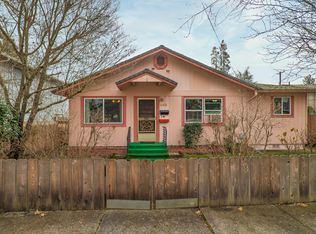 465 SW H St, Grants Pass, OR 97526