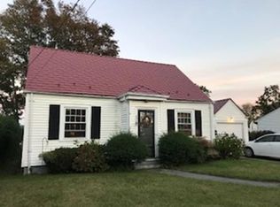 1152 Prospect St, Somerset, MA 02726