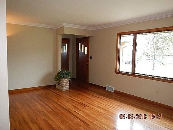 3rd image of 2140 Homewood Dr