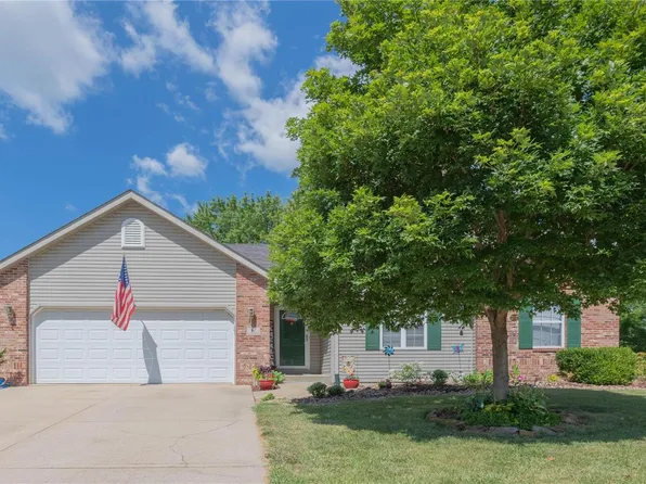 57 Ashbrooke, Troy, IL 62294