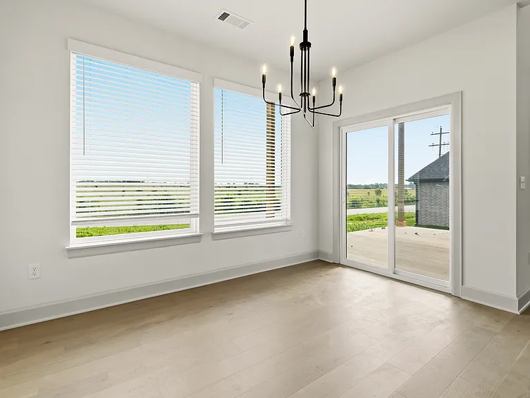 910 Trestle Ln — Photo 13