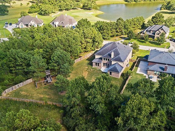 4th image of 10922 N Country Club Green Dr