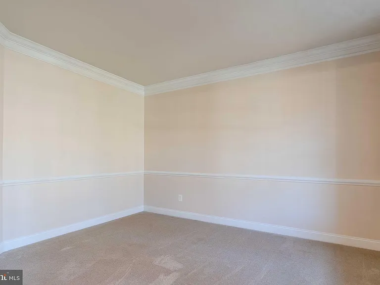 15316 Admiral Baker Cir — Photo 31