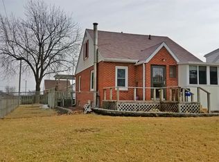 202 S 16th Ave, Marshalltown, IA 50158