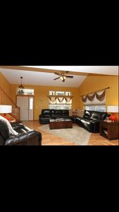 253 S Berkley Dr, Round Lake, IL, 60073