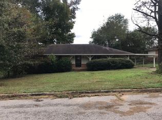 500 Catalpa Rd, Millbrook, AL 36054