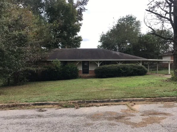 500 Catalpa Rd, Millbrook, AL 36054