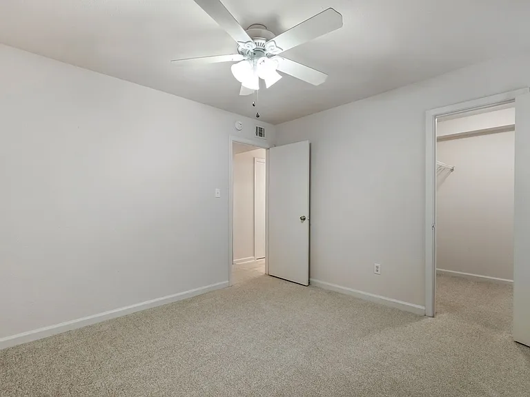 4859 W Napoleon Ave N — Photo 7