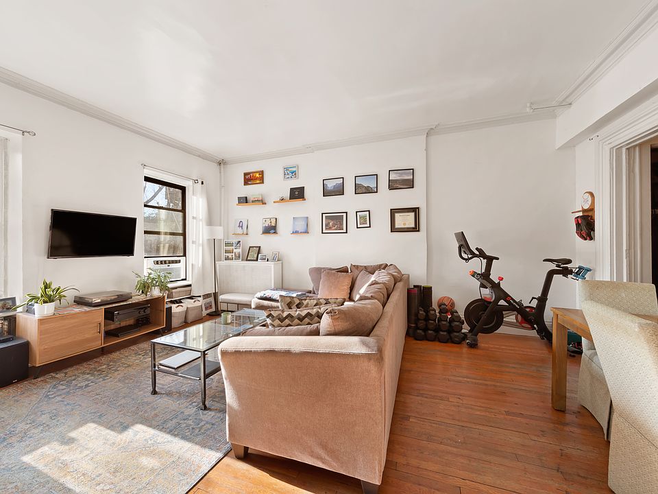 1st image of 452 W 23rd St APT 3B
