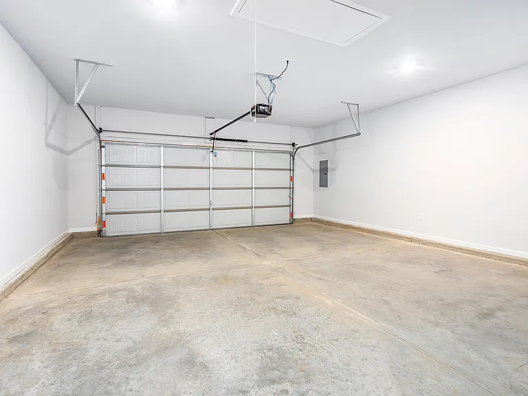 236 Shangrila Way — Photo 33