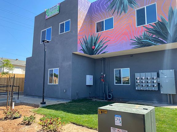 2nd image of 2187 Everett Ave #3