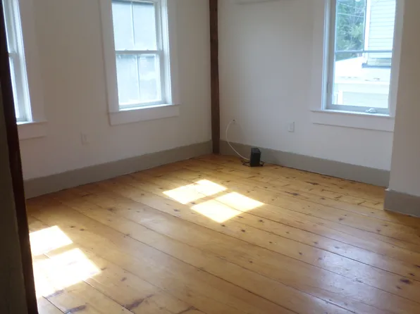 52 S Main St #B, Wallingford, VT 05773