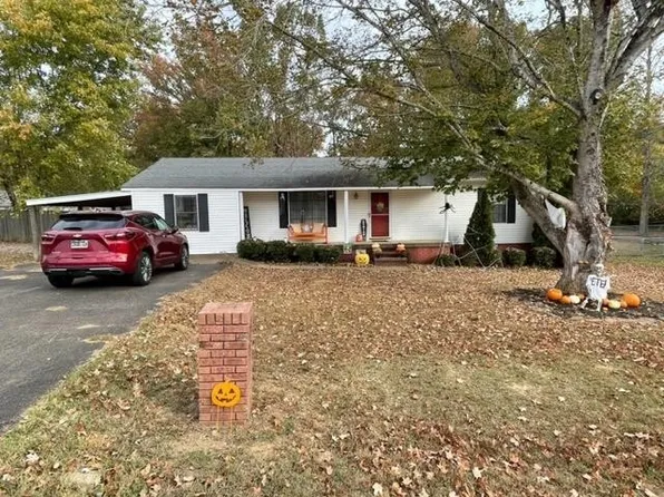 105 Edna St, Savannah, TN 38372