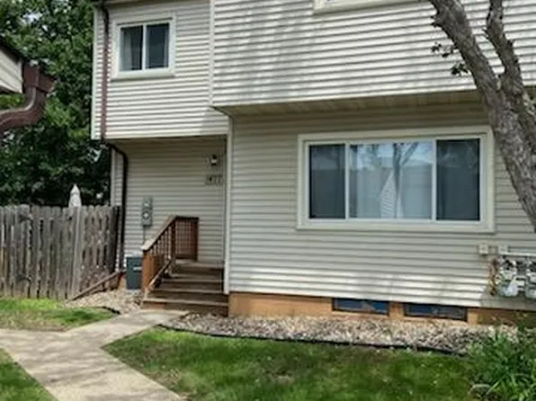 1477 Woodview Ave E, Eagan, MN 55122