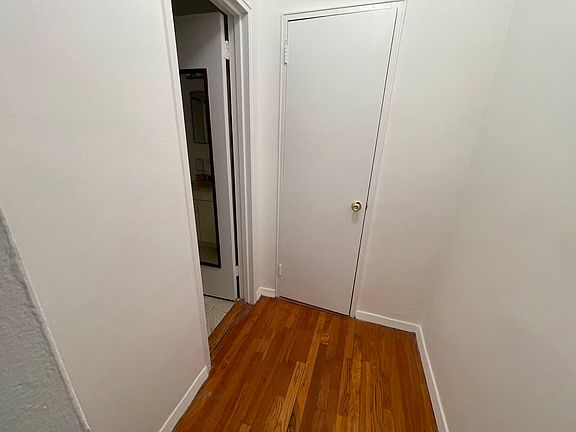 4th image of 350 E 30th St #2
