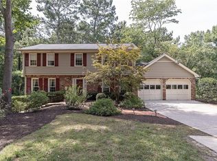 1455 Woodcrest Dr, Roswell, GA 30075