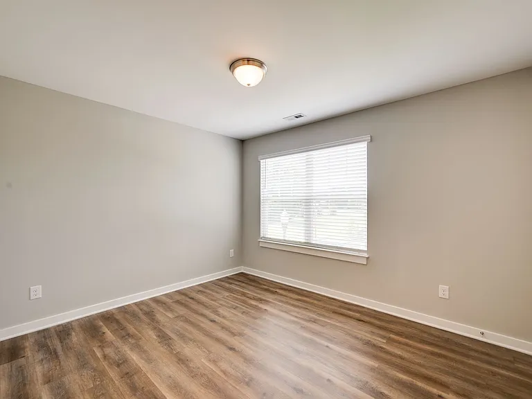203 E Forge Ct — Photo 17