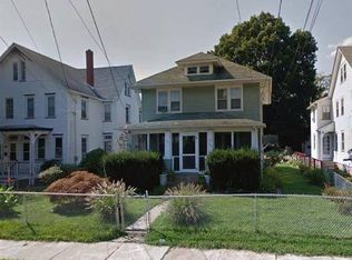 109 8th St, Salem, NJ 08079