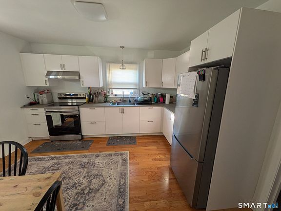 3rd image of 204 Ross Rd