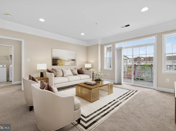 327 King Farm Blvd APT 203, Rockville, MD 20850