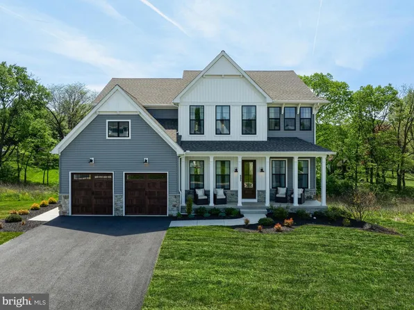 695 Lawrence Blvd, Lancaster, PA 17601