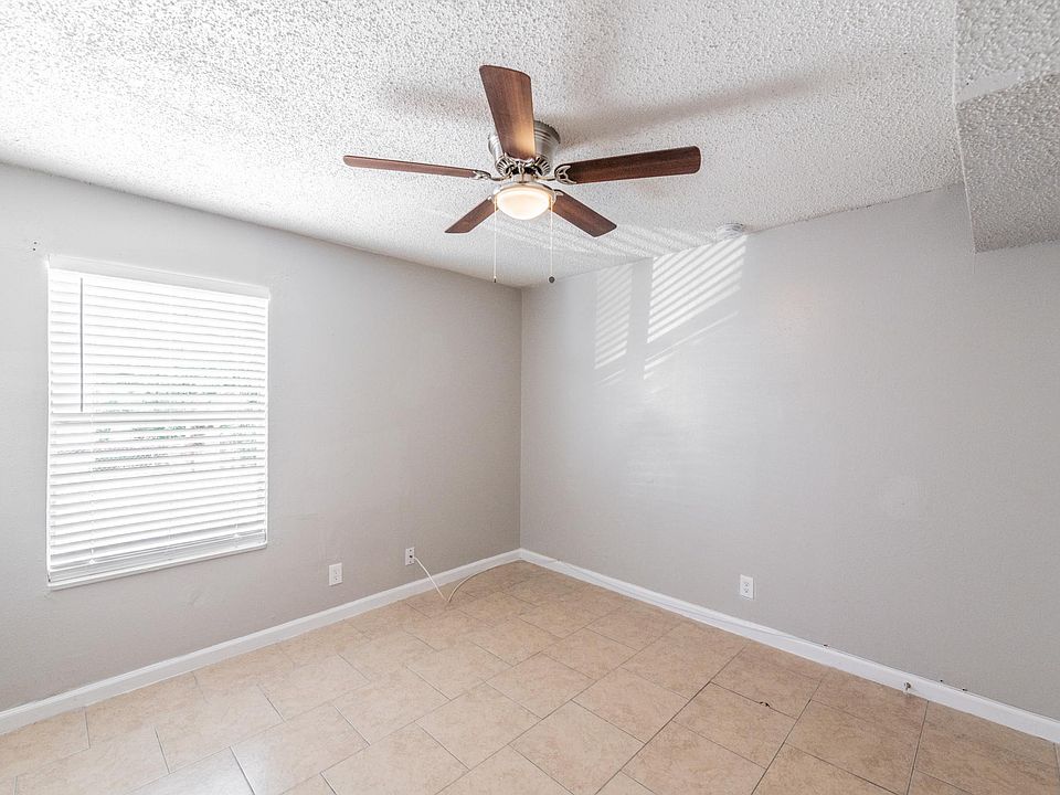 1st image of 120 Delmar St