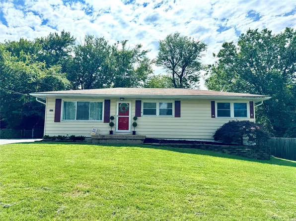 1481 Klahs Ln, Arnold, MO 63010