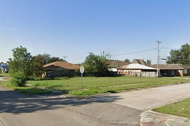 2nd image of 632 Cougar Dr