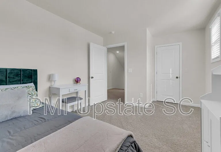 1110 Silverbend Trl — Photo 22